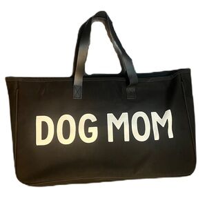Black 'Dog Mom' Tote Bag